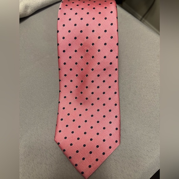 Tie - Picture 1 of 3